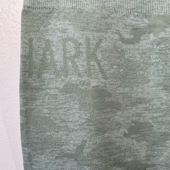 Gymshark Adapt Camo Seamless Leggings - Picture 8 of 15